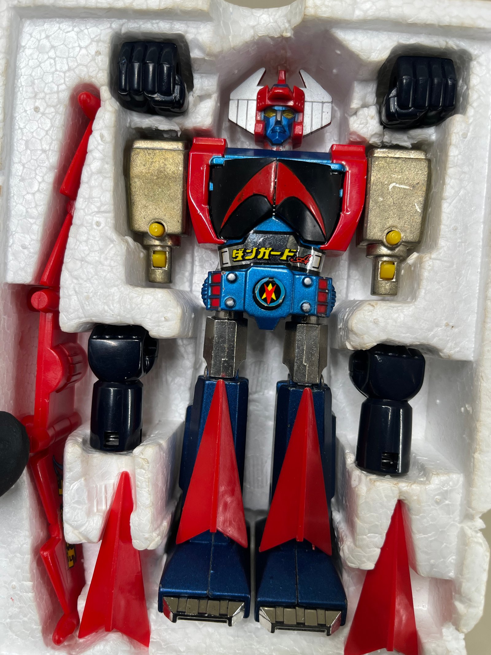 Danguard Ace de la gamme Chogokin (GA-78) Popy vue 4